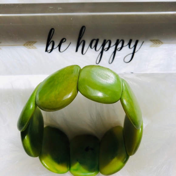 Organic Tagua Nut Stretchy Bracelet - Picture 1 of 4